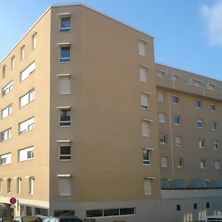 Sejours Et Affaires Jules Ferry דירה *